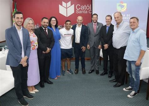 Capoeirista recebe homenagem na Câmara de Vereadores Câmara de