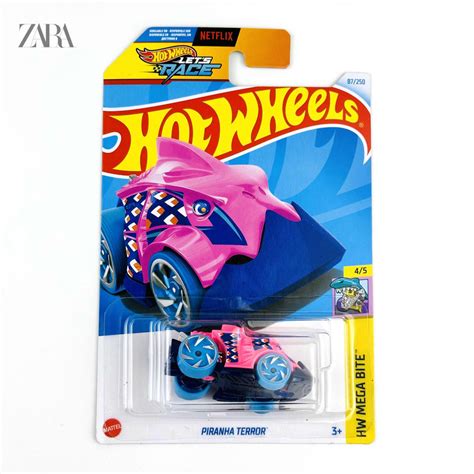 Машинка Mattel Hot Wheels C Piranha Terror купить с доставкой по выгодным ценам в