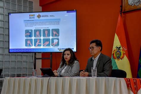 Ministerio De Salud Y Deportes De Bolivia GOBIERNO PRESENTA PROTOCOLO