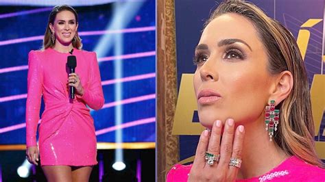 Jacky Bracamontes Presume Vestidazo Y Muestra Los Accesorios Para