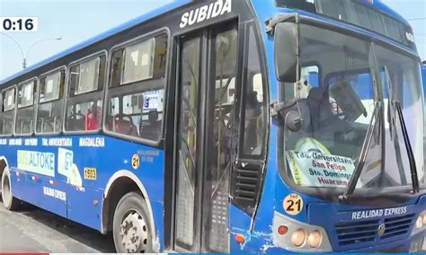 Cercado De Lima Delincuentes Asaltan A Pasajeros De Buses