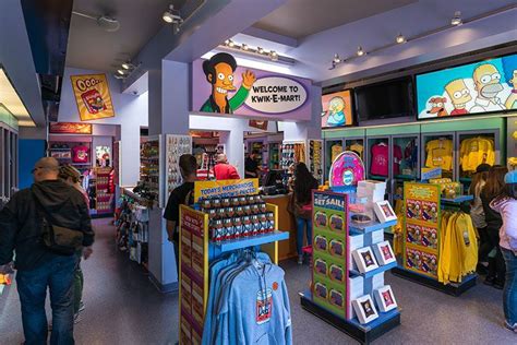 Kwik-E-Mart | Universal Studios Hollywood | Kwik e mart, Universal ...