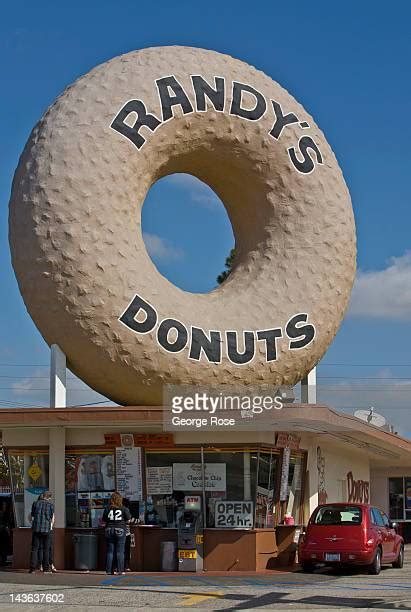 Randys Donuts Photos And Premium High Res Pictures Getty Images