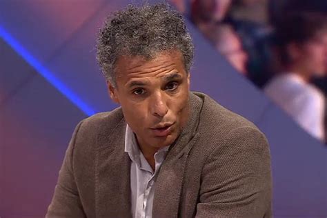 Van Hooijdonk Zet Zichzelf Voor Lul Biedt Excuses Aan En Schuift