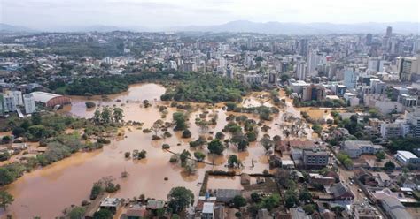 Corpos de duas crianças vítimas da enchente são localizados em Bom