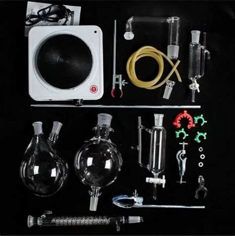 Borosilicate Glass Essential Oil Steam Distillation Apparatus At 7500