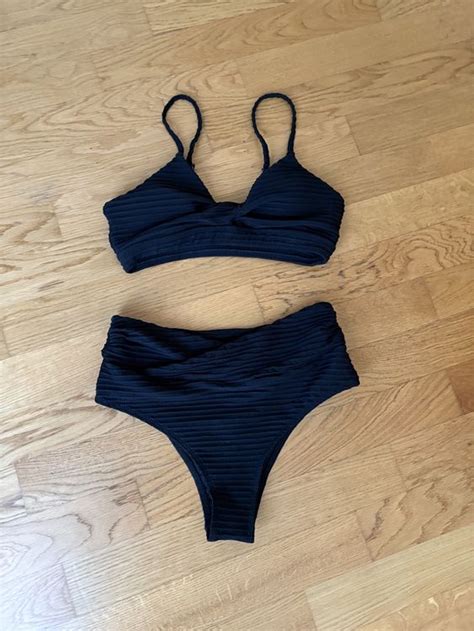 Schwarzer Bikini mit Rippmuster Grösse S Sommer Hit Gebraucht in