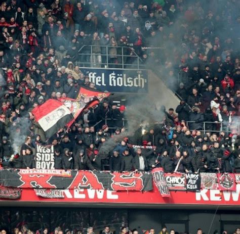 sp Fußball BL Köln Leverkusen Polizei Pyrotechnik Androhung Spielabsage