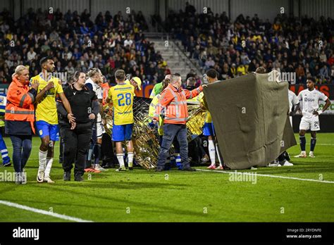 Waalwijk Serious Injury To Rkc Waalwijk Goalkeeper Etienne Vaessen