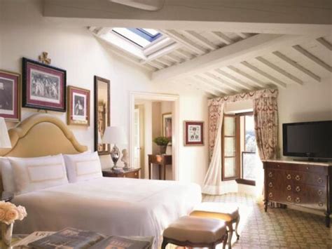 The Four Seasons Hotel Firenze Offers Posh Amenities and History