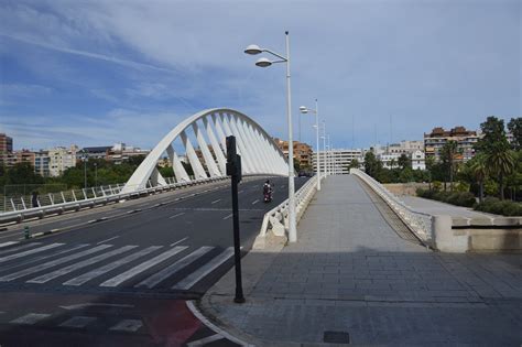 Puente de la Exposición Valencia Spain The white comb li Flickr