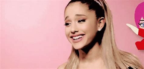 Ariana Grande Laughing GIF - ArianaGrande Laughing Lol - Discover ...