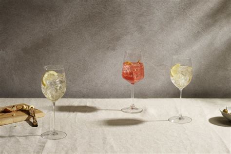 Drink responsibly: the world's first non-alcoholic aperitif is here - DOSE