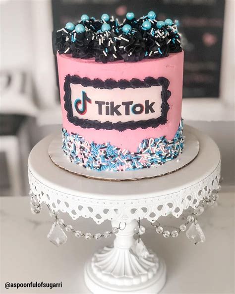 Tik Tok Cakes Dikicm