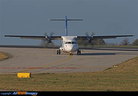 ATR 72 500 Blue Islands G ISLN AirTeamImages