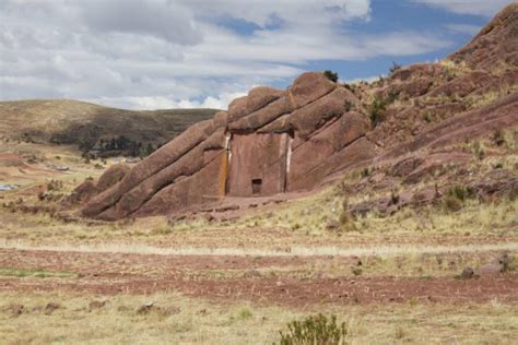 Tour De Un Día En Tiahuanaco Puno Perú