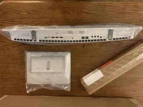 Cisco Vtc Cs Kit K9 Conference Kit Reboxed Webex Room Kit Unit Expired Smartnet Ebay