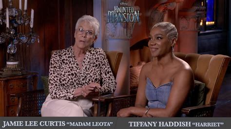 Haunted Mansion Interview With Jamie Lee Curtis Madam Leota