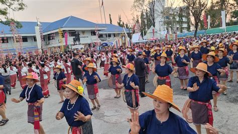 ประเพณีบุญคูณลาน เทศกาลเขยอีสานภูไทย สะใภ้เมืองบัวขาว ประจำปี 2566 อำเภอกุฉินารายณ์ สำนักข่าว