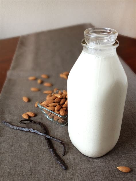 Cómo hacer leche de almendras casera