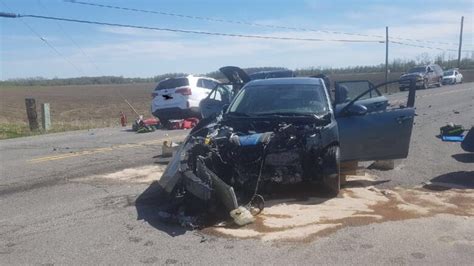 4 Hurt In 3 Vehicle Crash Near North Gower Cbc News