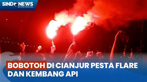 Bobotoh Tumpah Ruah Di Jalan Rayakan Persib Bandung Bawa Piala Liga 1