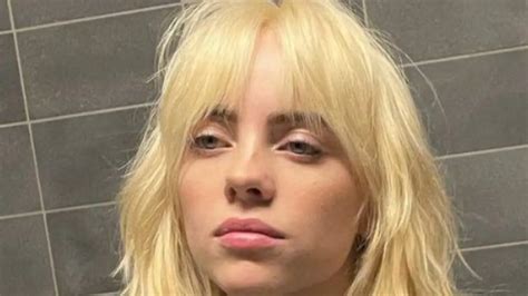 Billie Eilish Akui Kecanduan Pornografi Sejak Anak Anak Dan Bikin