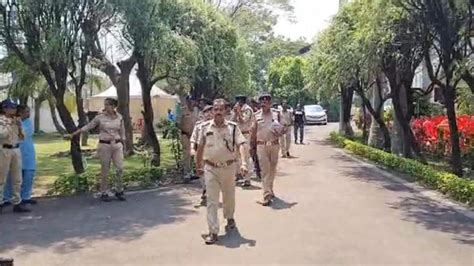 MP cops reach Kamal Nath’s Chhindwara house after BJP candidate files ...