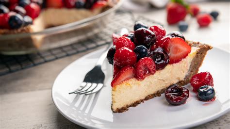 Cómo hacer cheesecake de frutos rojos y chocolate