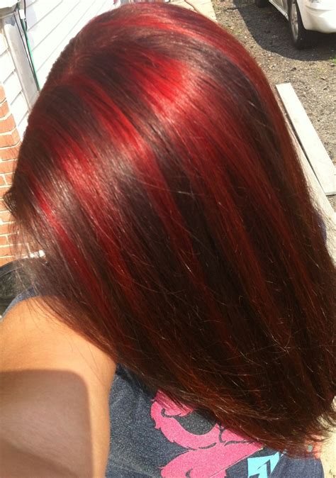 About Us Business Tomato Red Highlights In Brown Hair Hair Streaks Red Brown Hair