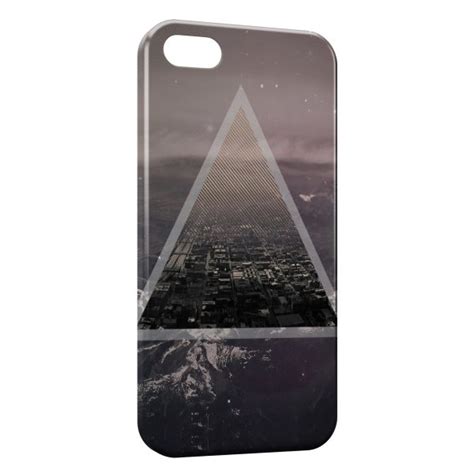 Coque Iphone C Pyramide City Pixypia