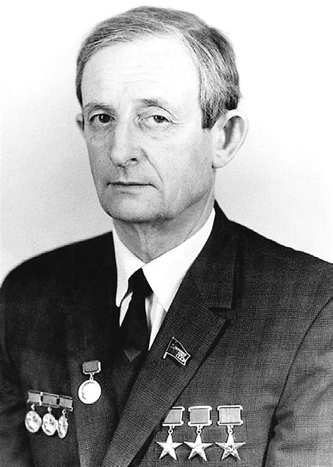 Трижды Герой Социалистического Труда Харитон Юлий Борисович ...