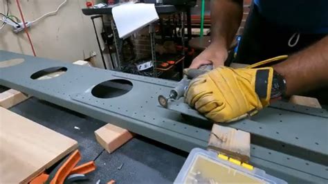Bearhawk Aircraft Build Part 14 Riveting Right Wing Main Spar Youtube