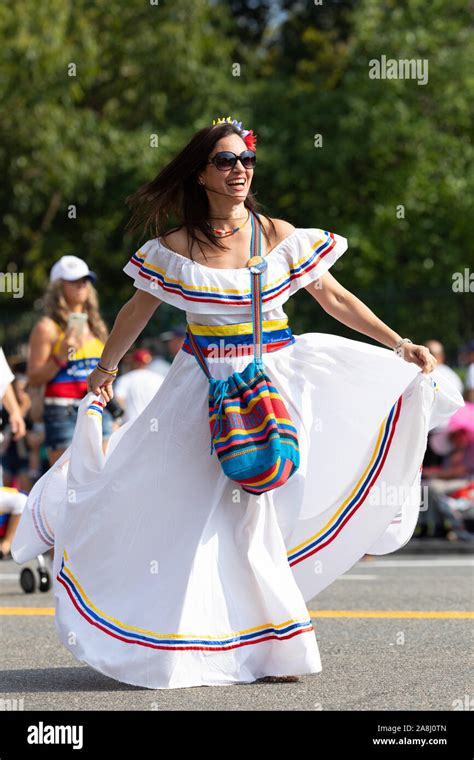 Venezuelan woman hi-res stock photography and images - Alamy