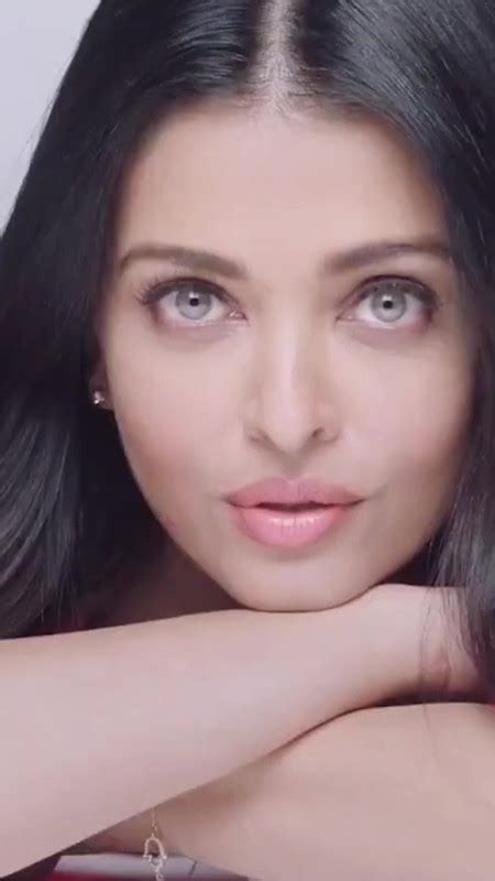 Aishwarya Rai L'oreal Advertisement Vertical