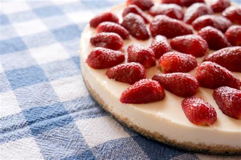 Easy No Bake Cheesecakes