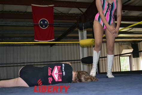 00488 Blackwidow Vs Miss Beronica Liberty Pro Shop