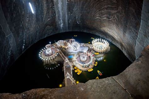 Un Viaje Fotográfico Al Corazón De Un épico Parque Temático Subterráneo En Rumania Mirador