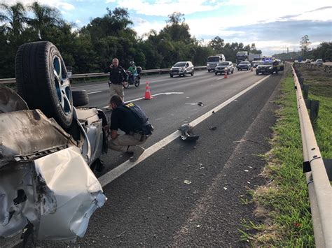 Aten O Grave Acidente Deixa Dois Mortos E Quatro Feridos Na Freeway