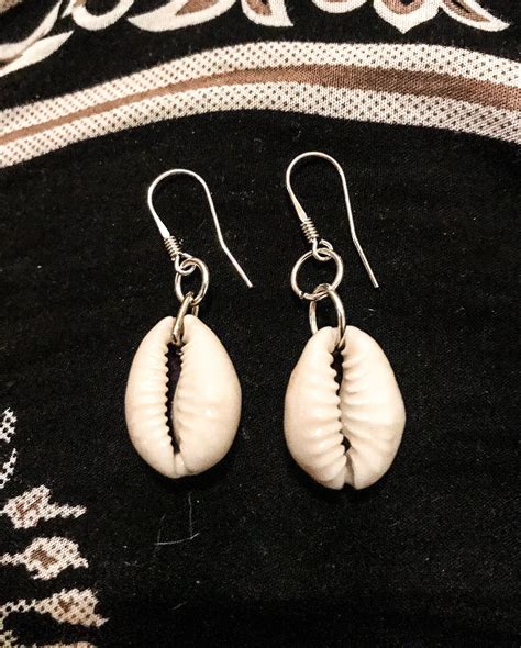 Cowrie SHELL Earrings Shell Earrings Drop Earrings Beaded Jewelry