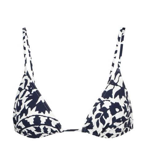 8 Hot Sexy Zohra Sadat Bikini Pics