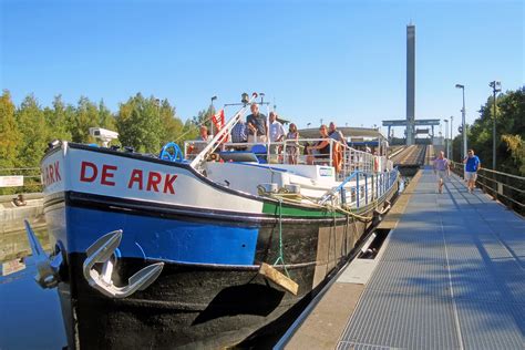 Rivertours Toeristische boottocht Boottocht van Ronquières naar