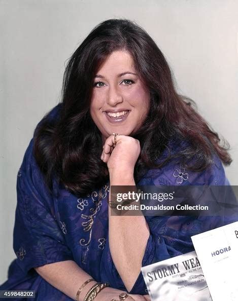 Singer Cass Elliot Poses For A Portrait Circa 1970 Photo By Getty News Photo Getty Images