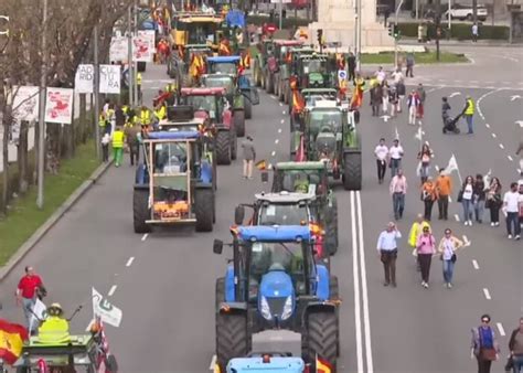 Tractors Filled The Streets Of Madrid As Farmers Continue To Protest