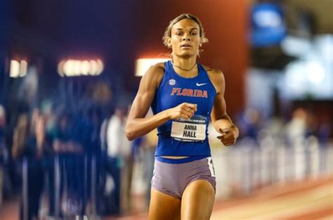 Anna Hall Dalleptathlon Ad Un Gran 400 Ostacoli Ai Florida Relays