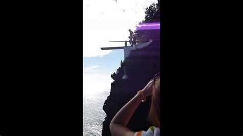 Naked Guys Doing Cliff Diving Youtube