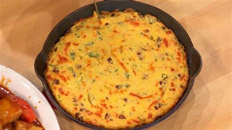 Emeril Lagasses Serious Southern Cornbread Recipe