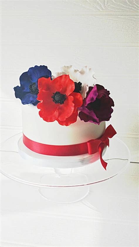 Anemone Cake Decorated Cake By Molly Cakesdecor