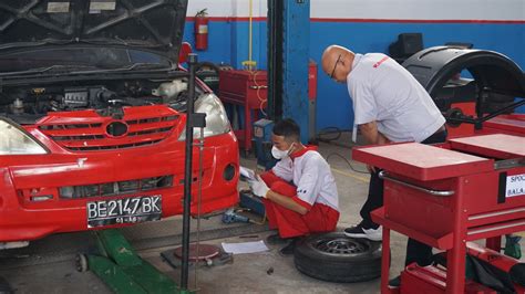 Seleksi Kelas Industri Jurusan Teknik Kendaraan Ringan Otomotif TKRO