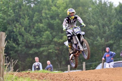 Photos Motocross des championnats régionaux 125cc très disputés